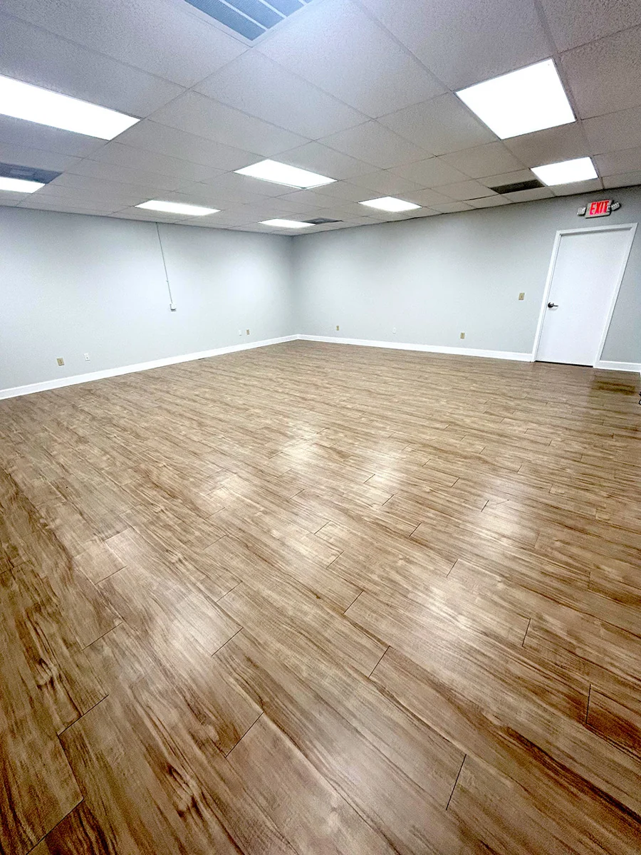 6342 Burnt Poplar Rd — Lease in Greensboro, NC, photo 4 of 6