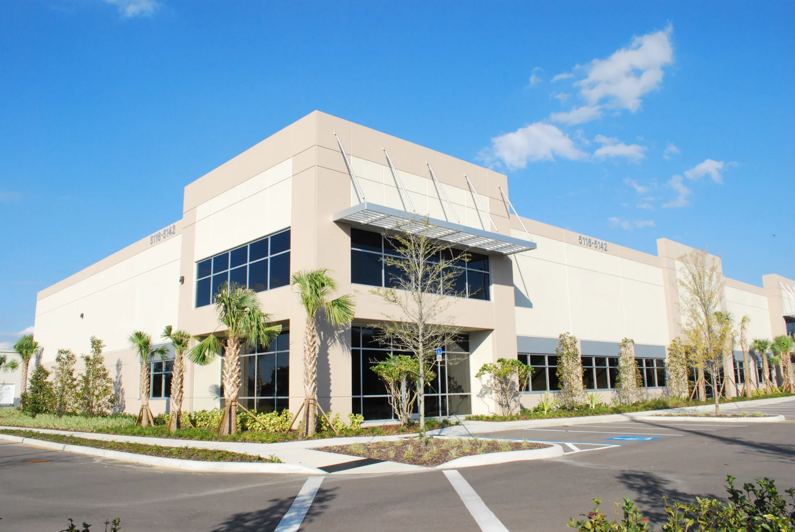 Madison Distribution Center 500 — Lease in Tampa, FL, photo 1 of 1