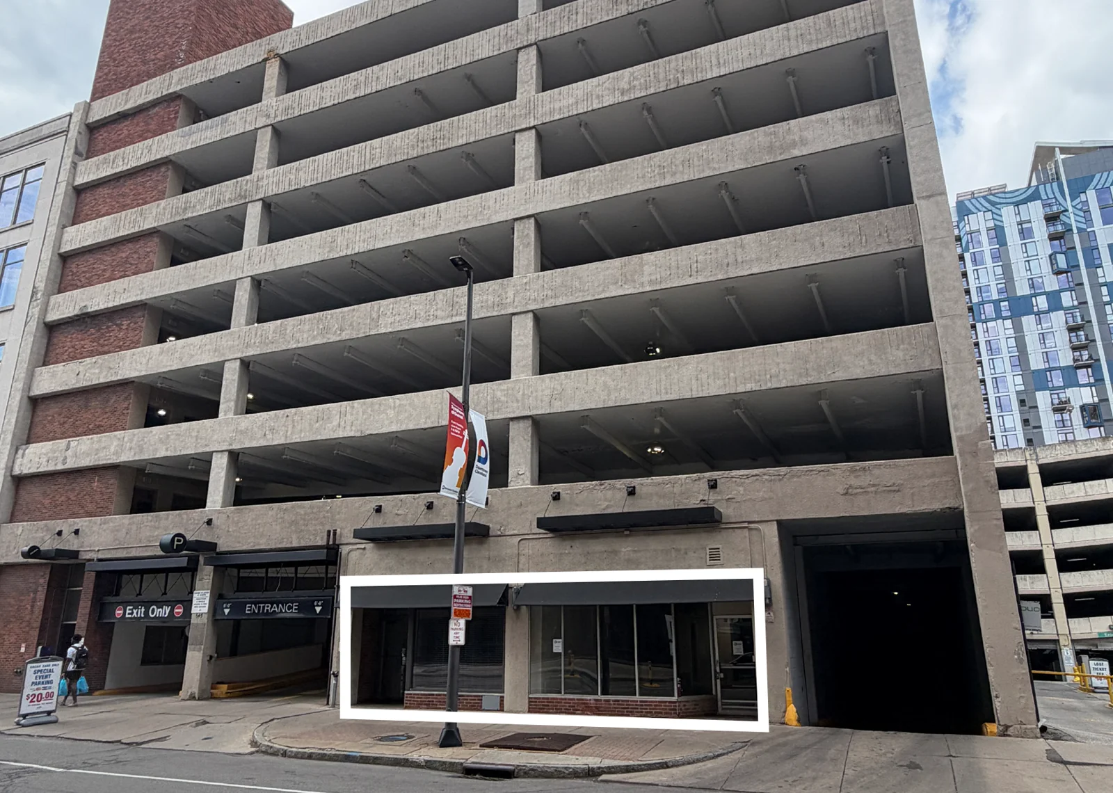 1,500-3,000 SF Downtown Retail Available — Lease in Cleveland, OH, photo 2 of 7