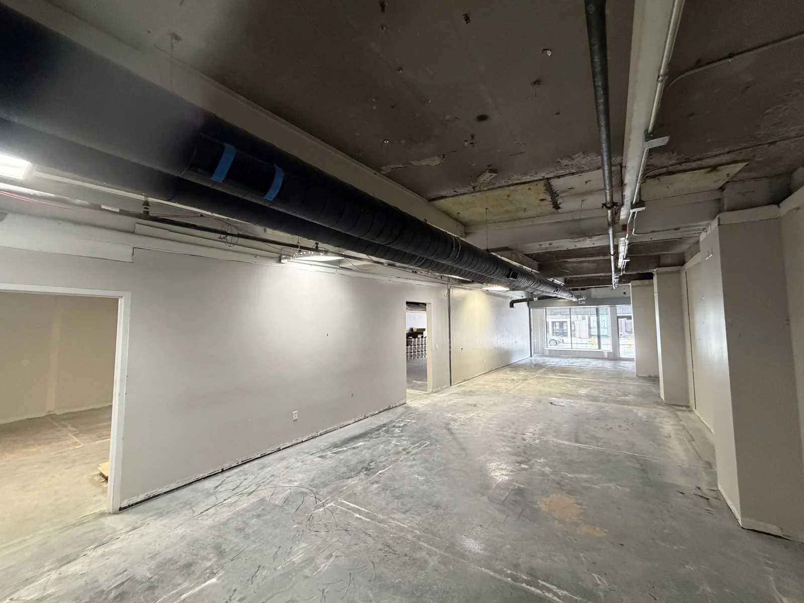 1,500-3,000 SF Downtown Retail Available — Lease in Cleveland, OH, photo 3 of 7