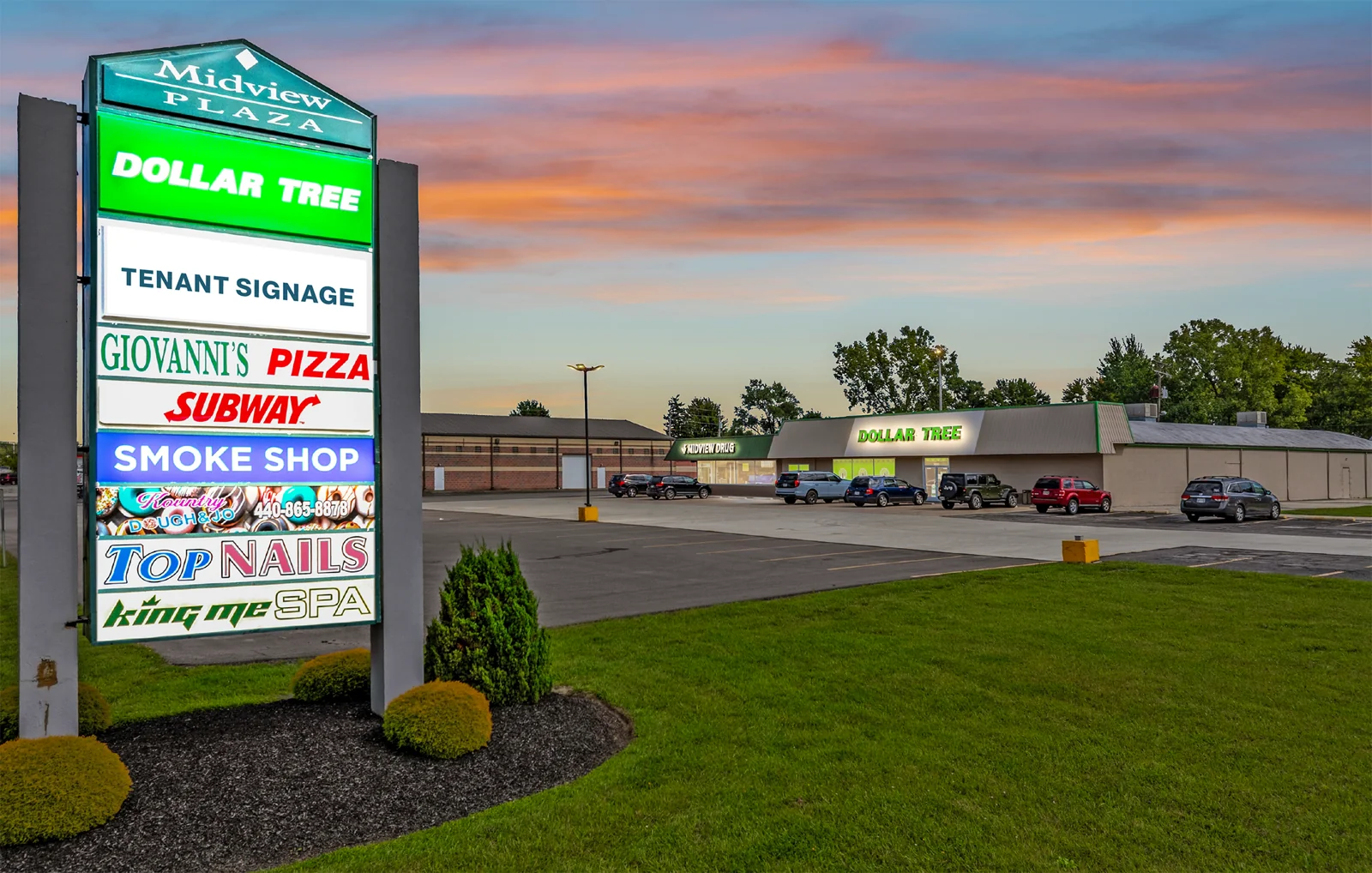 Former Midview Drug at Midview Plaza — Lease in Grafton, OH, photo 1 of 4