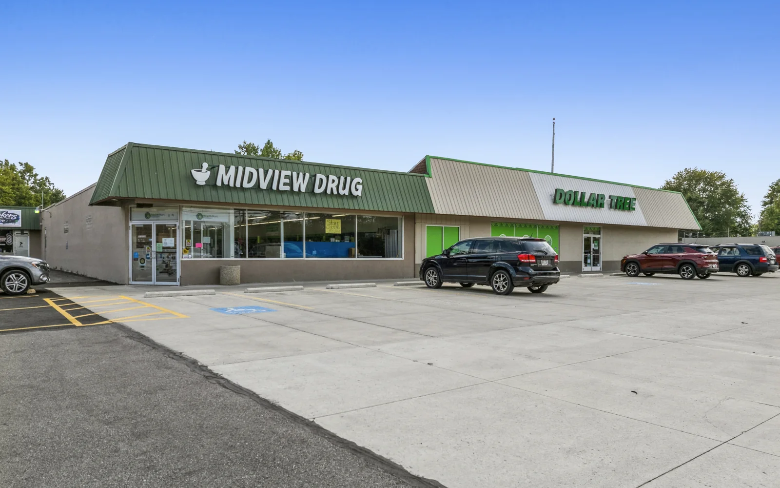 Former Midview Drug at Midview Plaza — Lease in Grafton, OH, photo 2 of 4