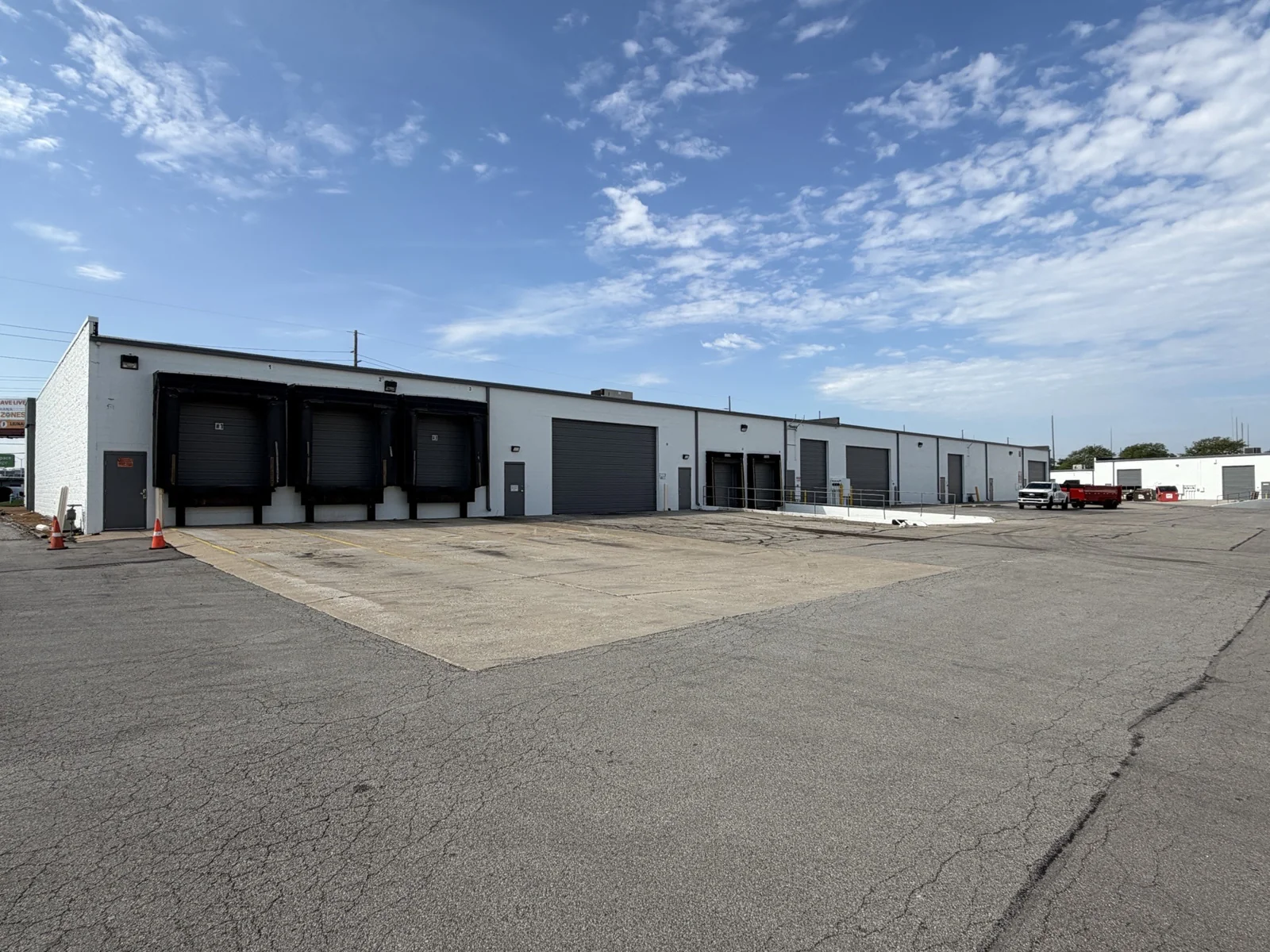 7160 E 86th St — Lease in Indianapolis, IN, photo 2 of 3