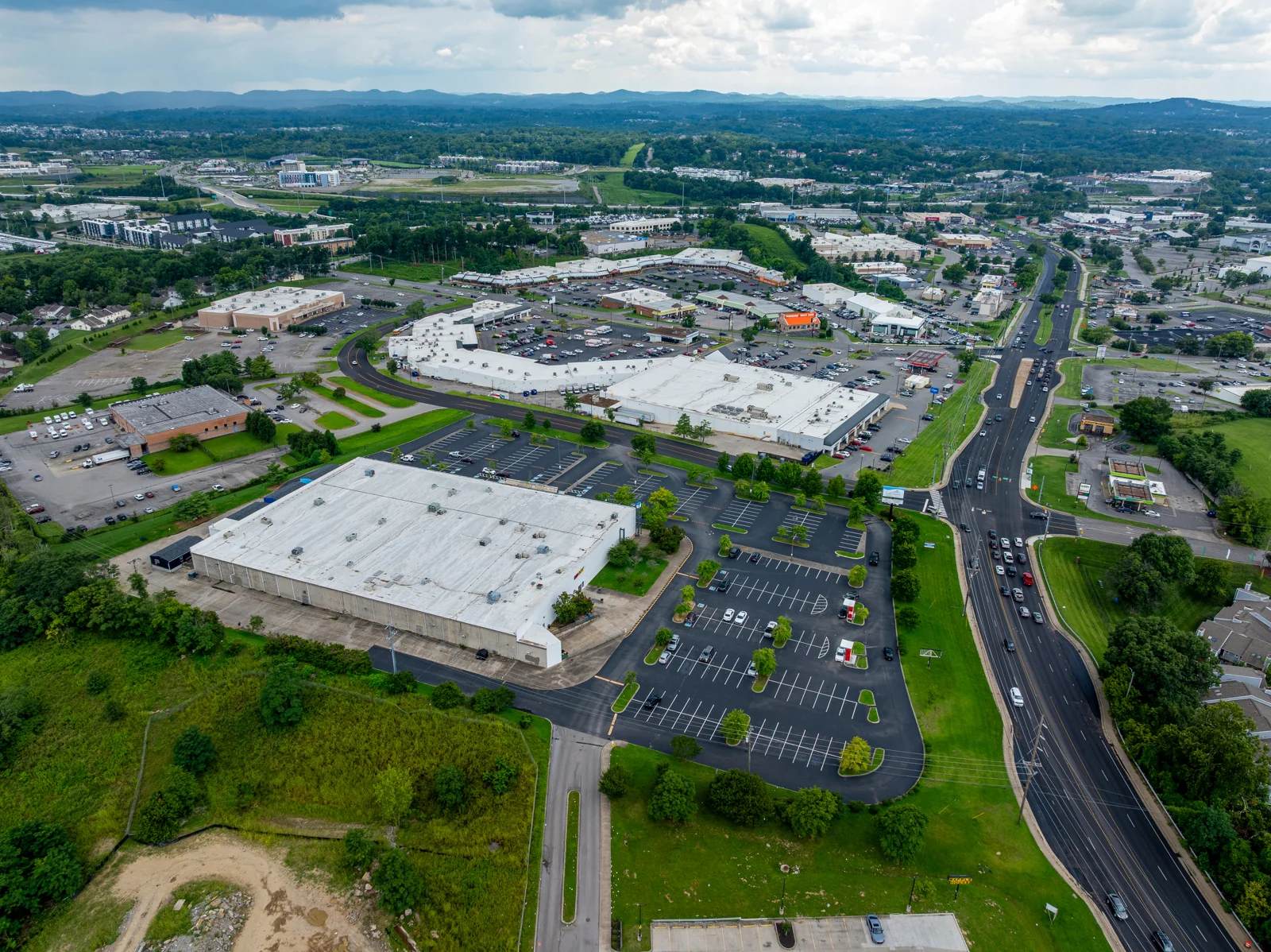 Retail in Cane Ridge, TN — Lease in Cane Ridge, TN, photo 1 of 8