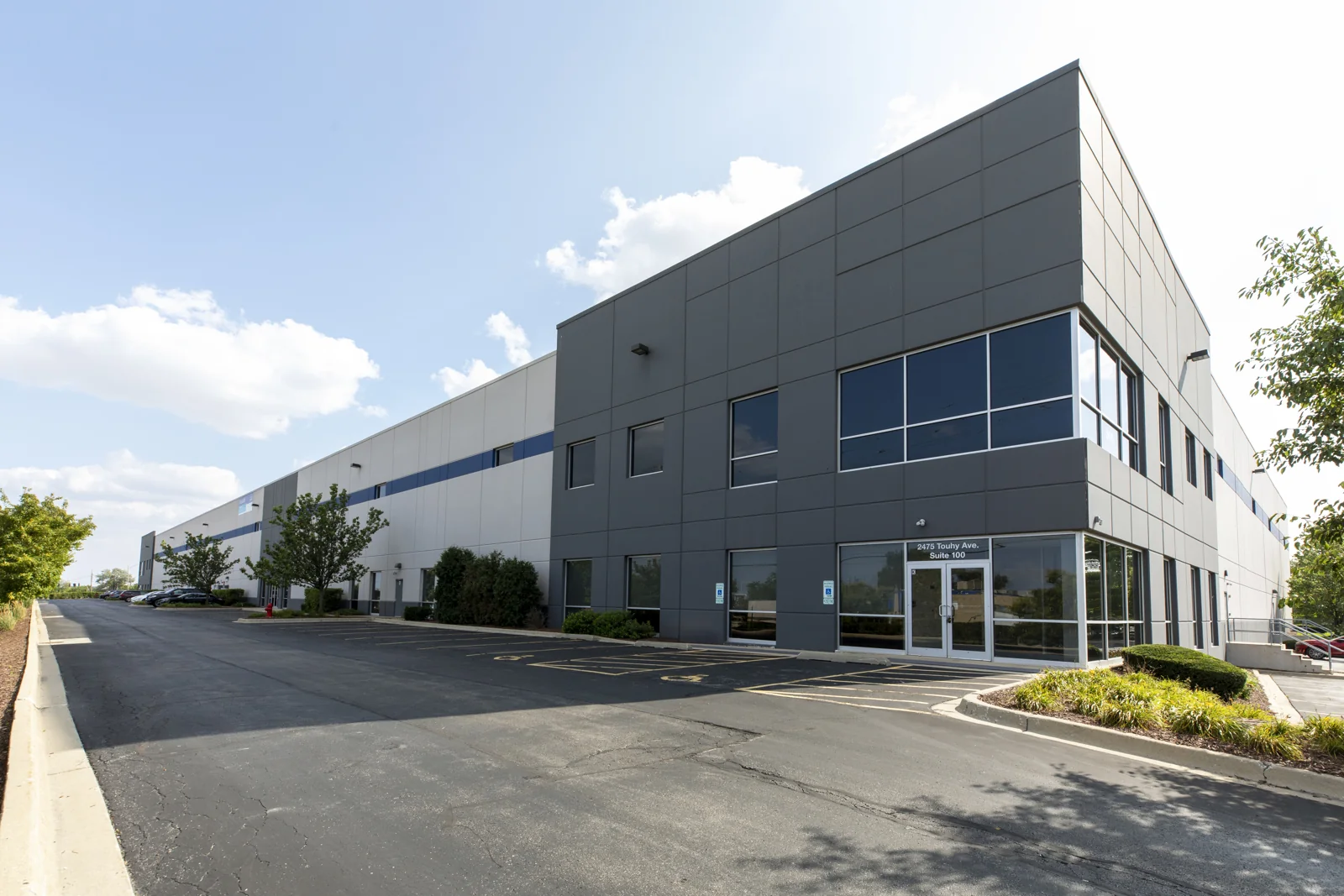 2475 Touhy Avenue, Elk Grove Village, IL — Lease in Elk Grove Village, IL, photo 1 of 8