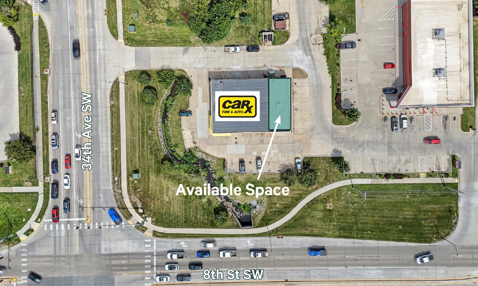 Retail in Altoona, IA — Lease in Altoona, IA, photo 3 of 4
