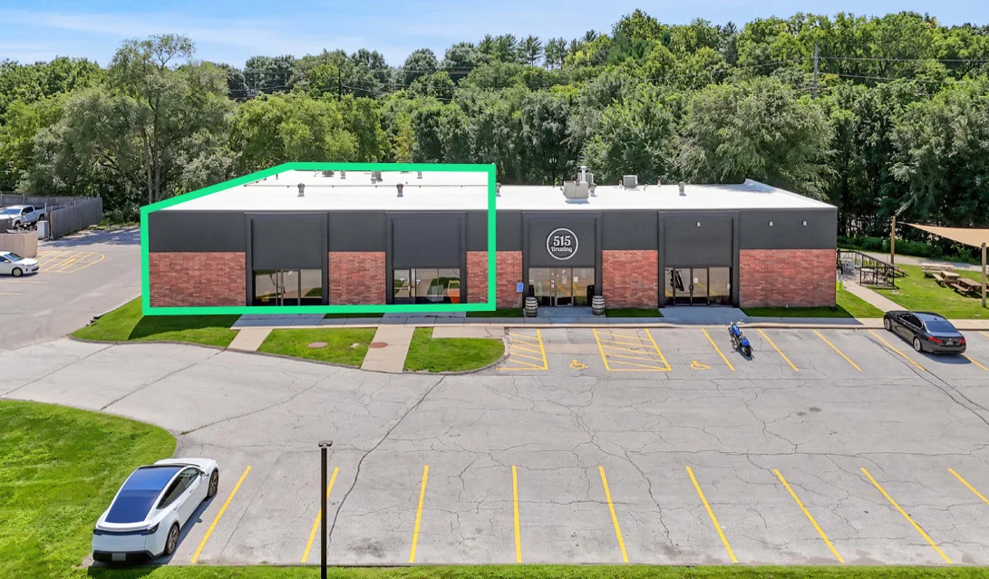 West University Plaza — Lease in Clive, IA, photo 4 of 7