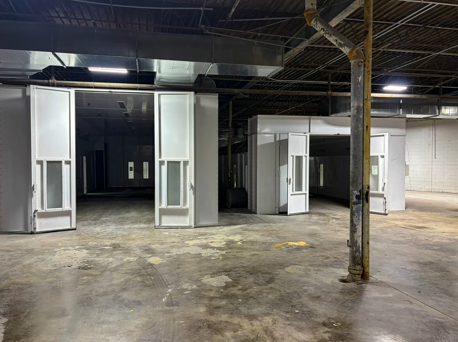 3141-3151 Fiberglass Rd — Lease in Kansas City, KS, photo 4 of 5