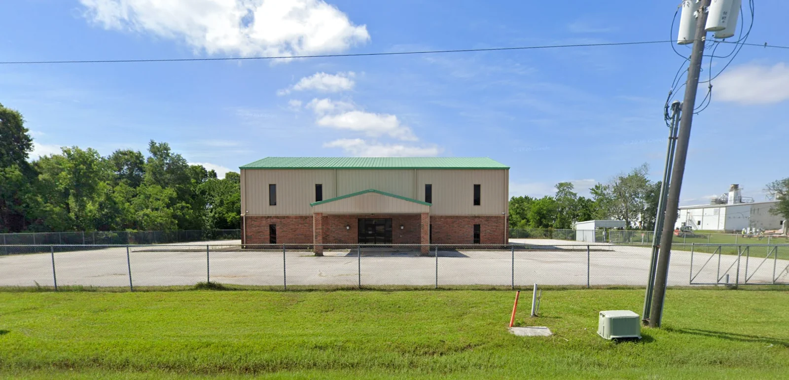 1300 McCabe Rd — Lease in La Porte, TX, photo 1 of 6