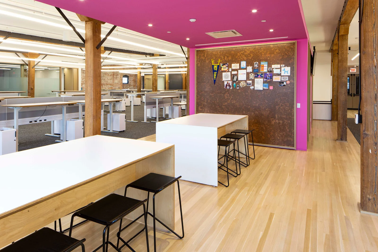 Office in Omaha, NE — Lease in Omaha, NE, photo 2 of 6