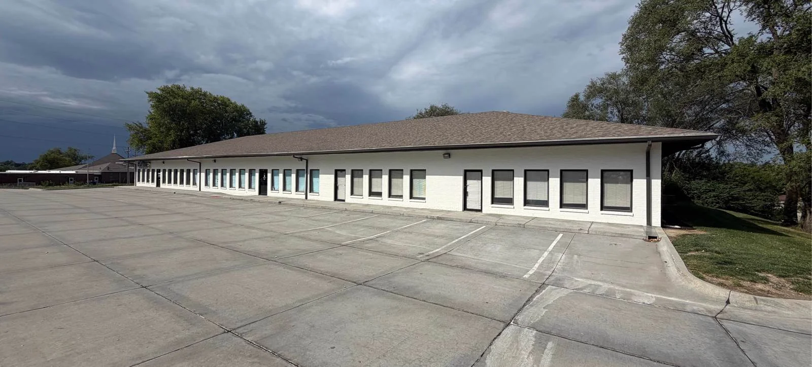 99th & Fort - Retail / Office — Sale in Omaha, NE, photo 3 of 8