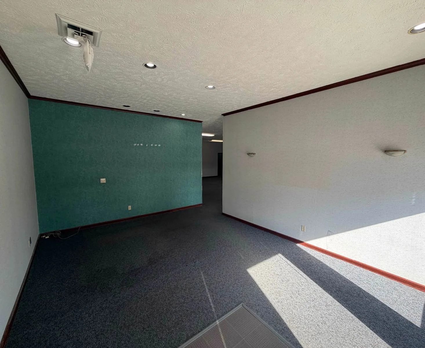 99th & Fort - Retail / Office — Sale in Omaha, NE, photo 8 of 8