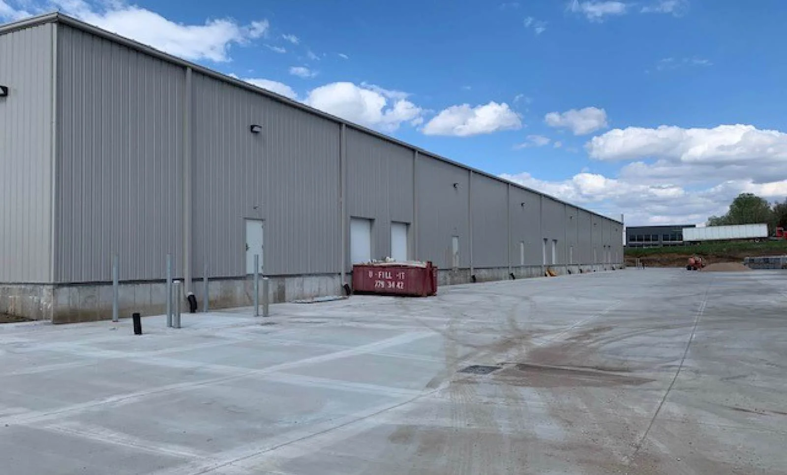 PORTAL PLAZA INDUSTRIAL SPACE — Lease in La Vista, NE, photo 2 of 8