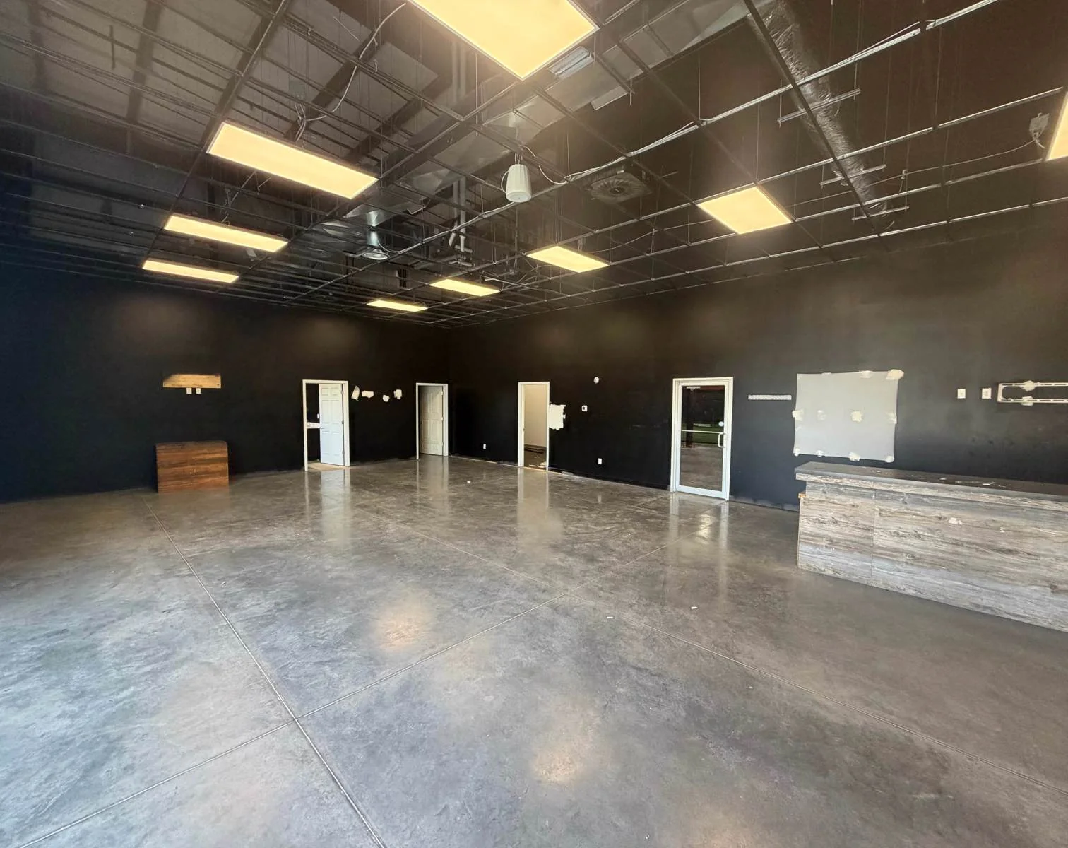 PORTAL PLAZA INDUSTRIAL SPACE — Lease in La Vista, NE, photo 3 of 8