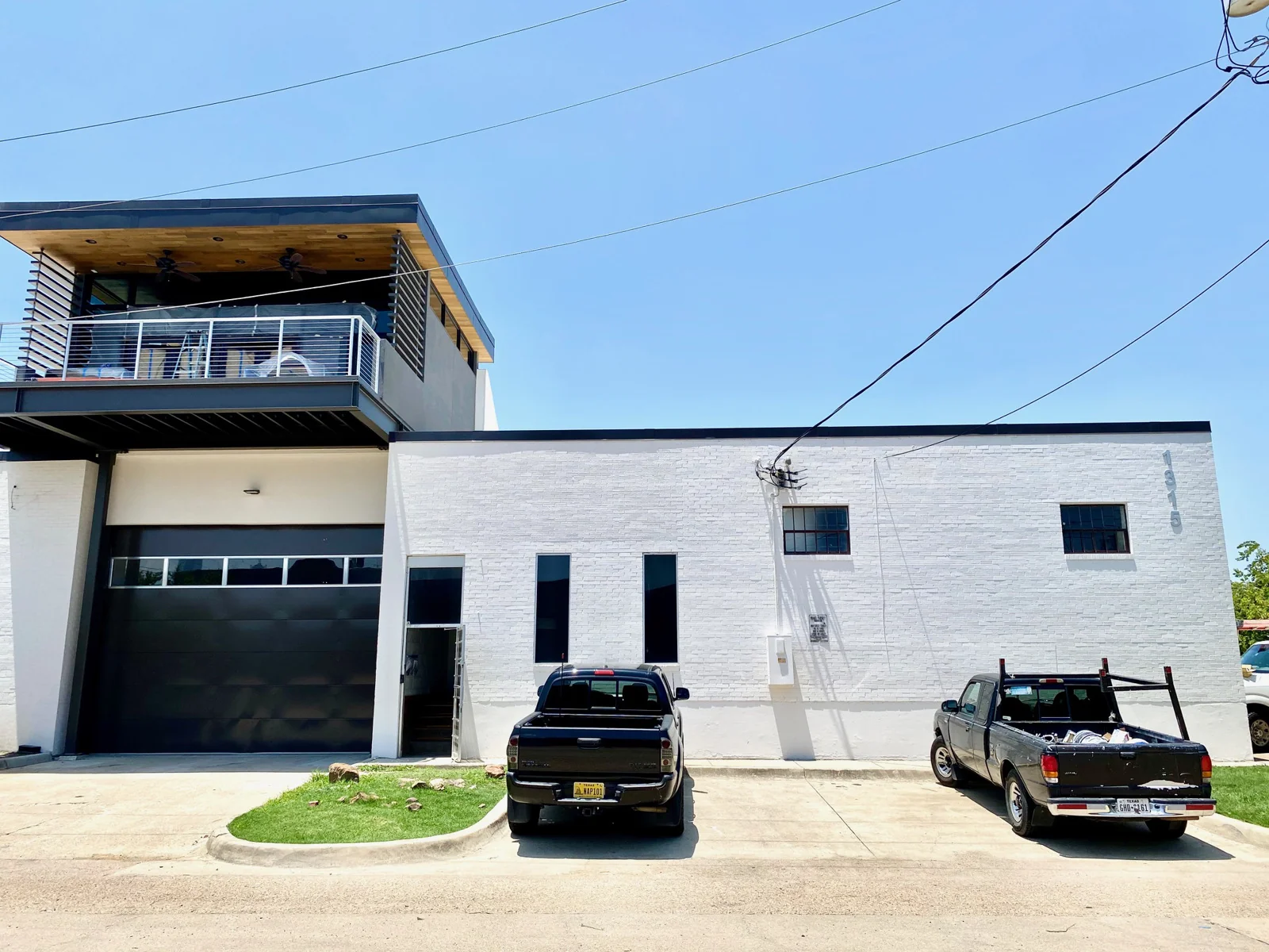 1315 Manufacturing St — Lease in Dallas, TX, photo 1 of 1
