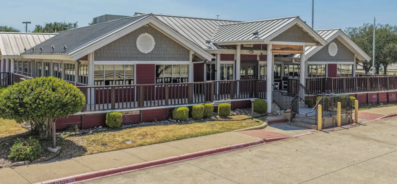 2nd Gen Restaurant For Lease - 9,123 SF on 2.2 AC — Lease in Lewisville, TX, photo 1 of 1