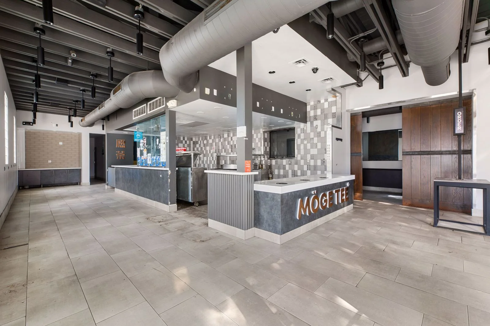 2000 Guadalupe St — Lease in Austin, TX, photo 1 of 8