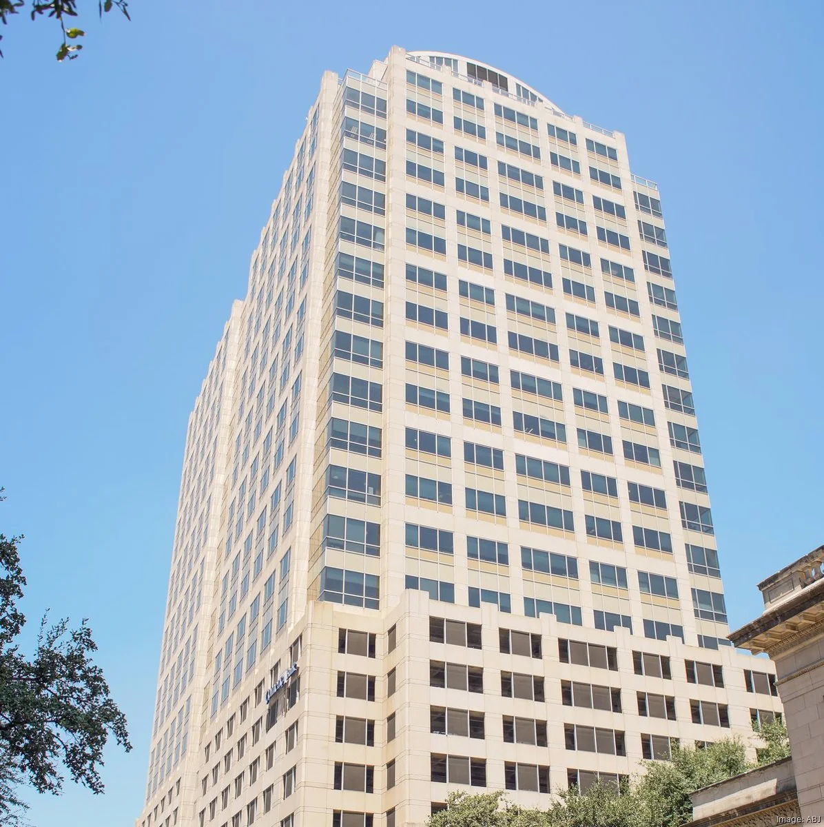 300 W 6th — Lease in Austin, TX, photo 1 of 1