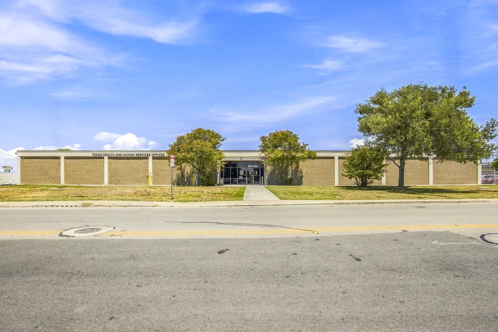 Office in San Antonio, TX — Sale in San Antonio, TX, photo 1 of 5