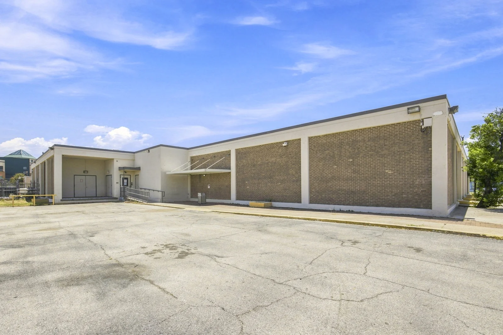 Office in San Antonio, TX — Sale in San Antonio, TX, photo 3 of 5