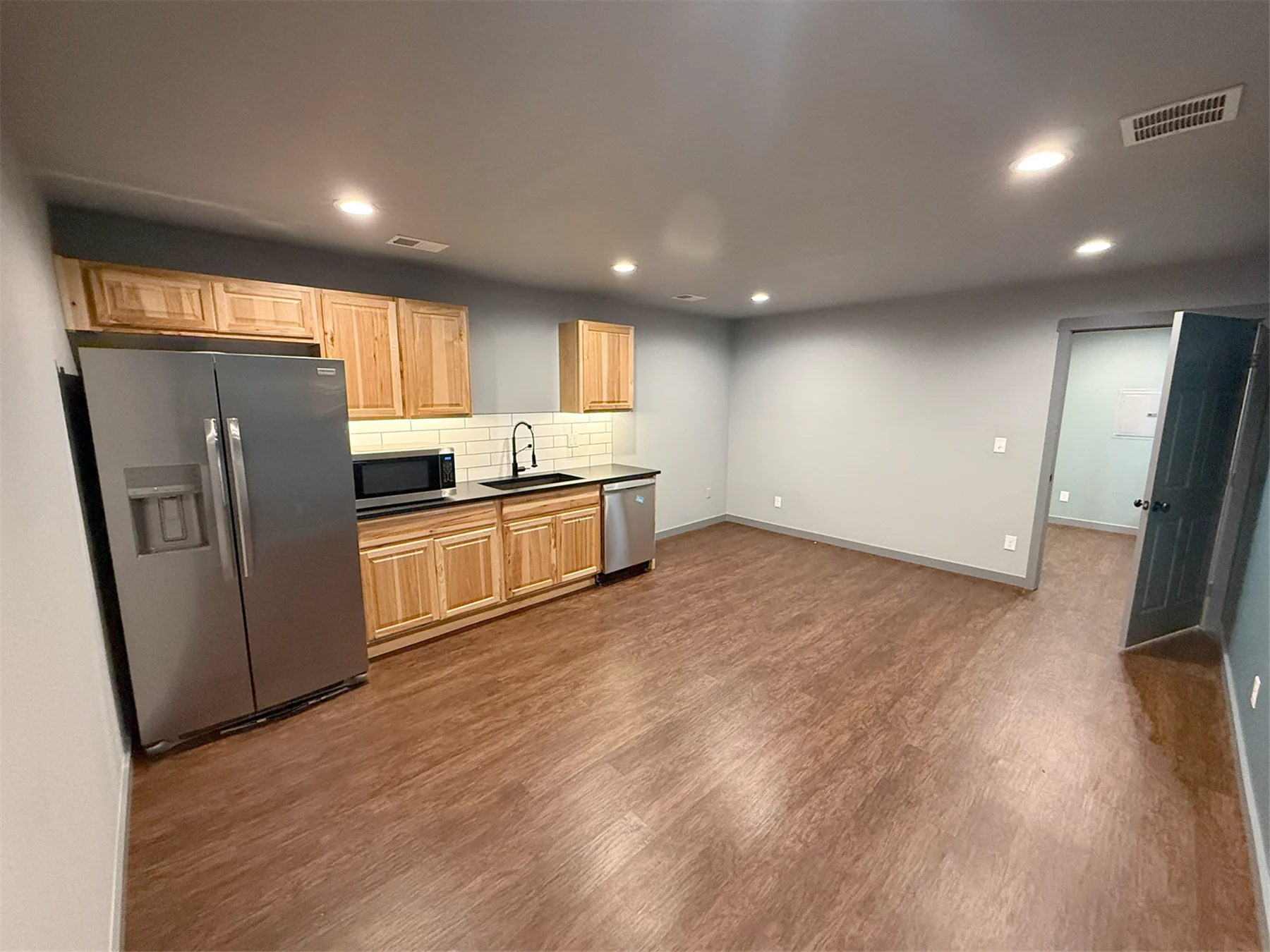 2534 Business Park — Sale in Johnstown, CO, photo 5 of 7