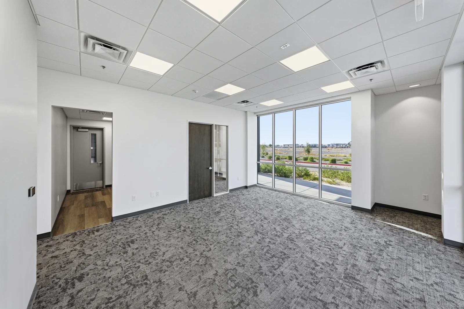 Gateway Commerce Center III — Lease in Mesa, AZ, photo 7 of 8