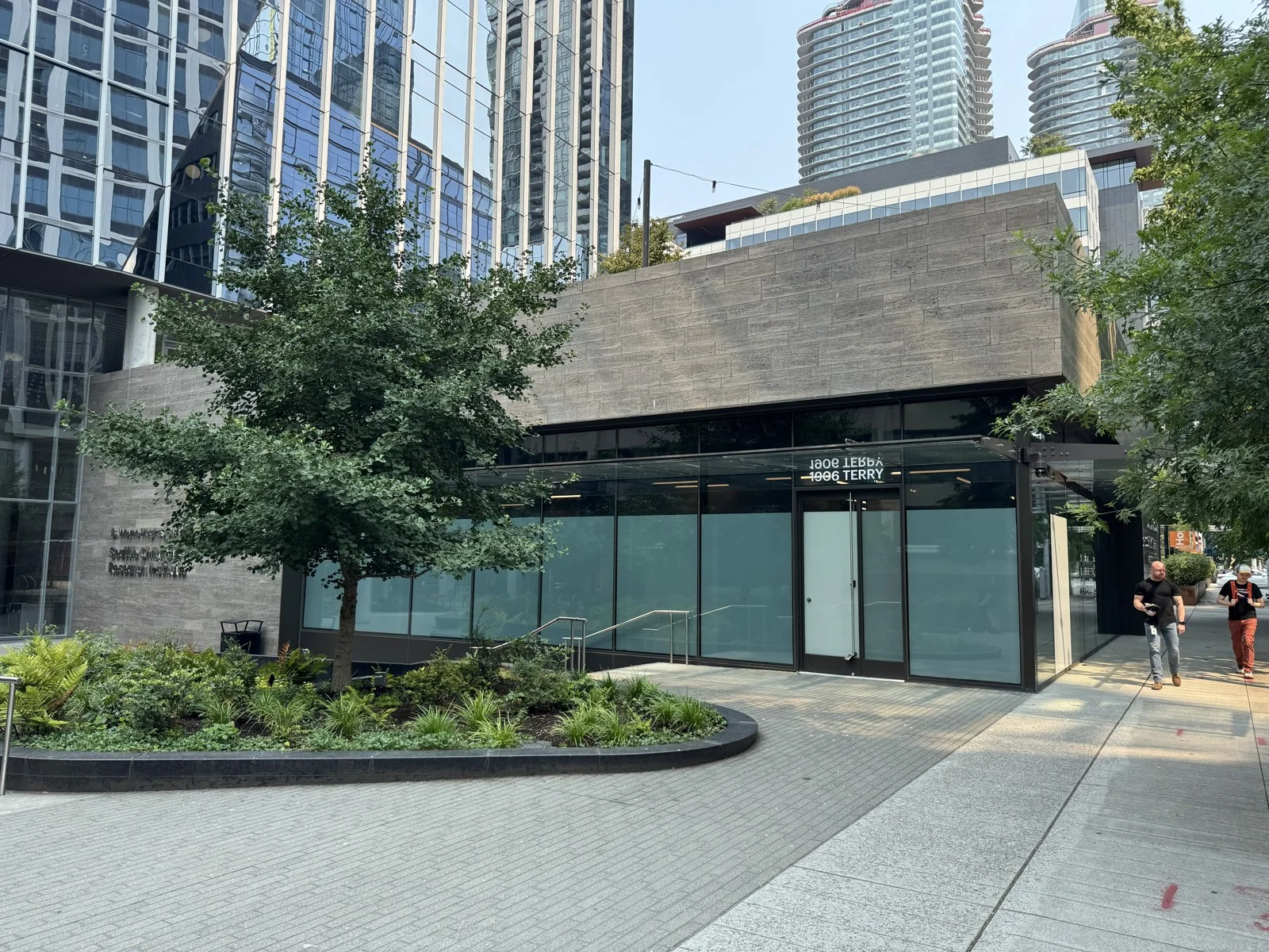 Retail in Seattle, WA — Lease in Seattle, WA, photo 1 of 2
