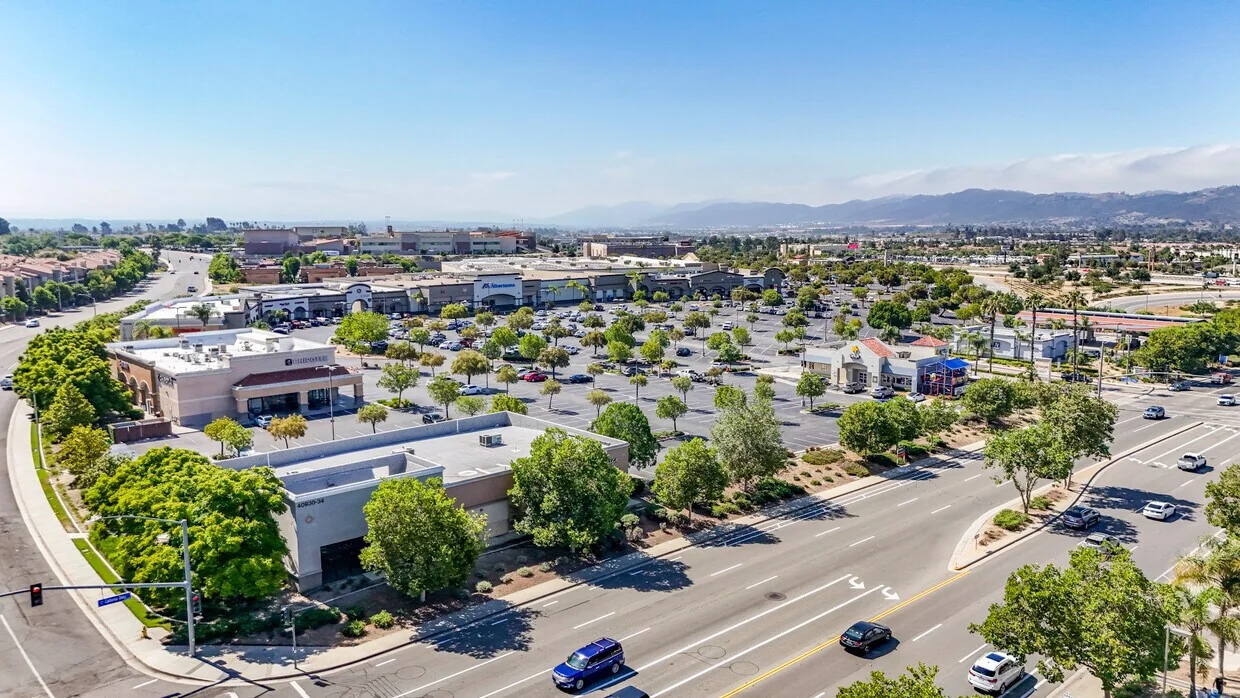 Retail in Murrieta, CA — Lease in Murrieta, CA, photo 5 of 8