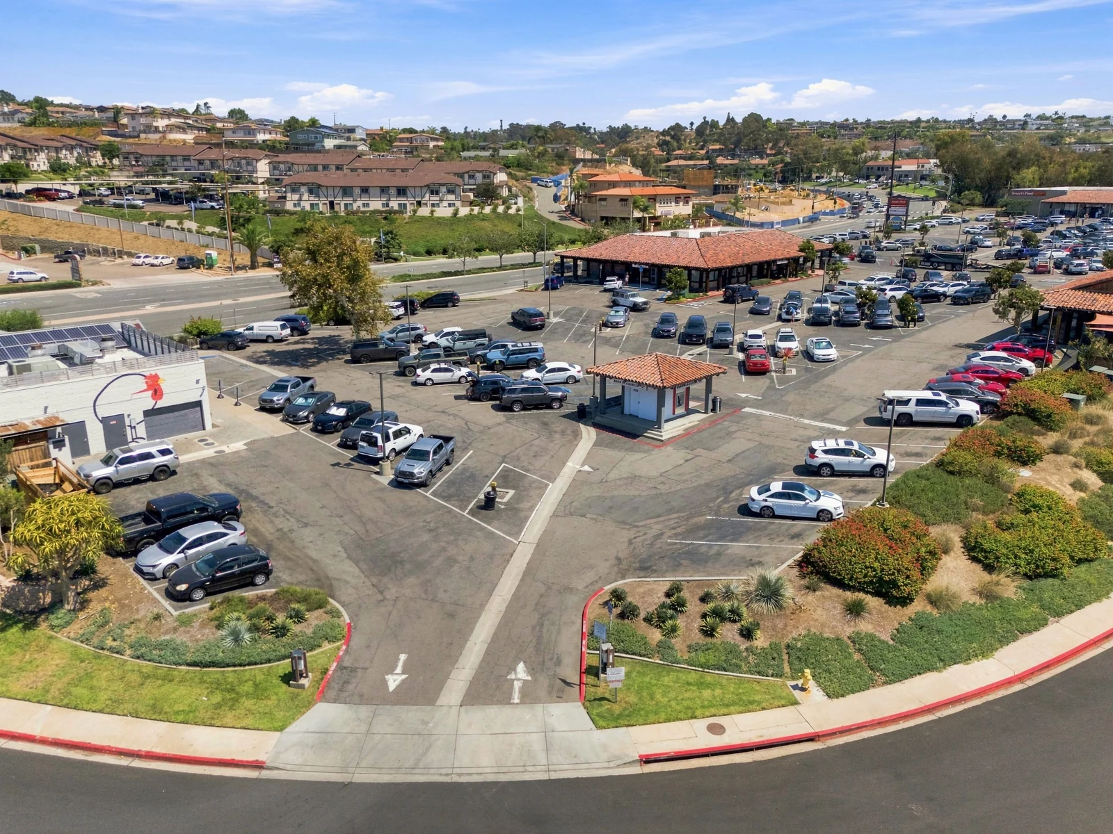 Encinitas Town & Country — Lease in Encinitas, CA, photo 7 of 8