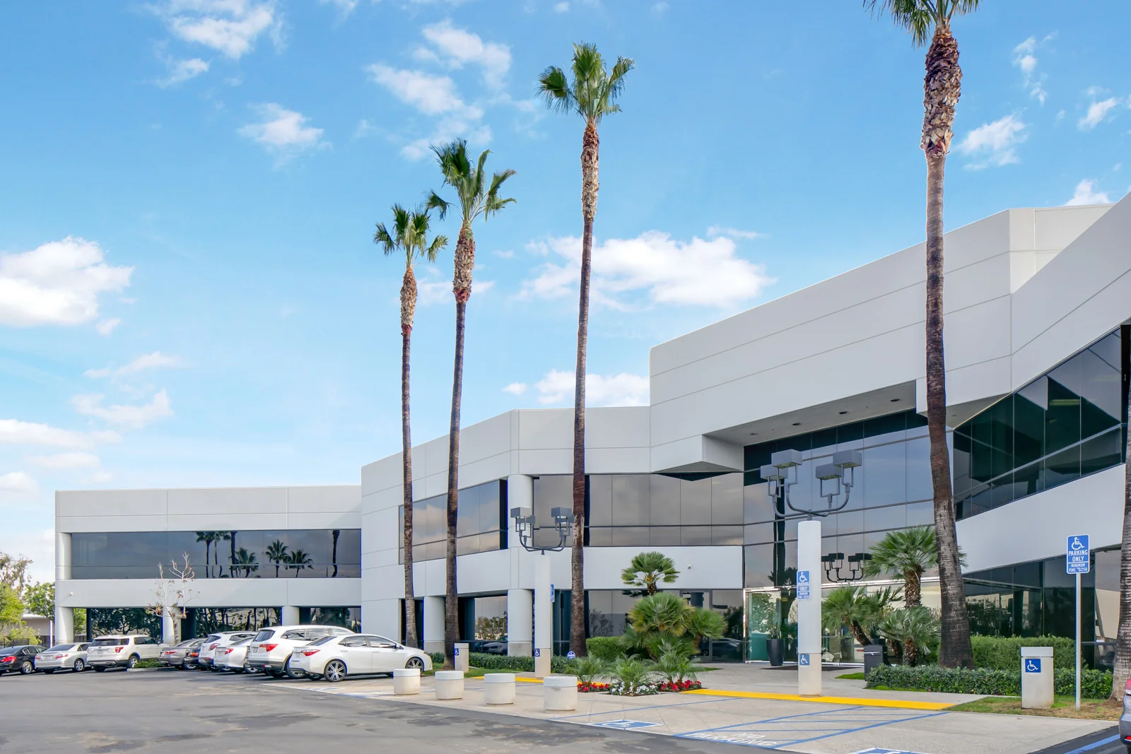 Office in Corona, CA — Lease in Corona, CA, photo 4 of 4
