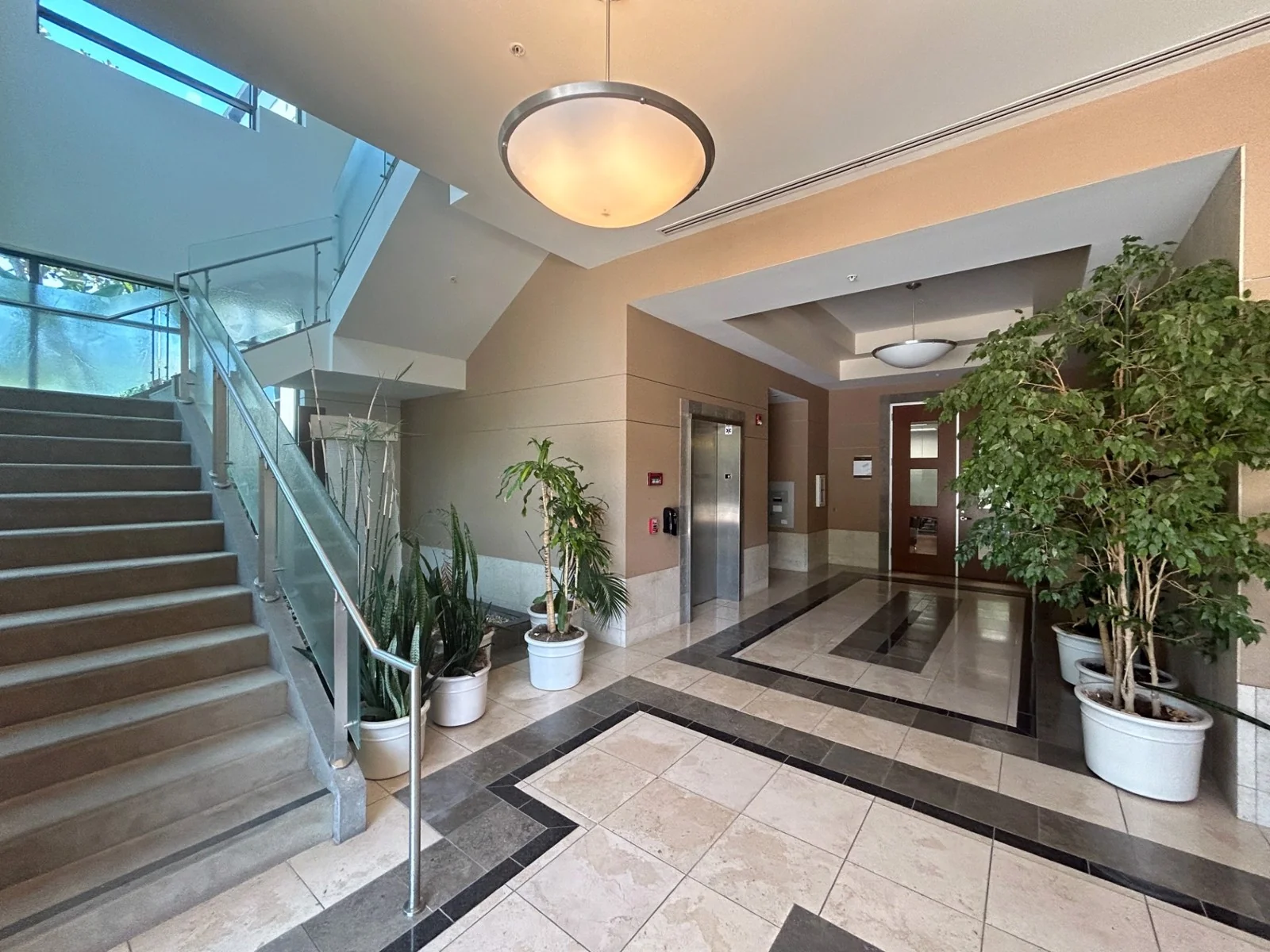 Parkcenter Executive Plaza — Lease in Santa Ana, CA, photo 2 of 2