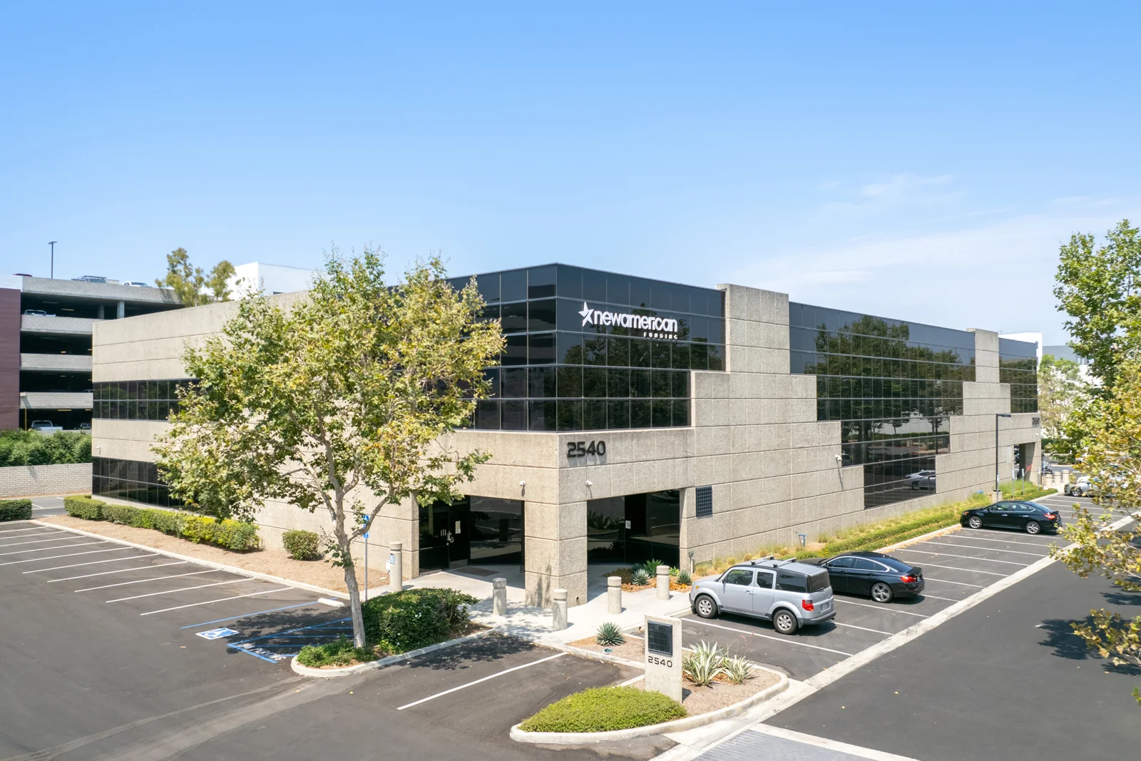 Carnegie Centre Four — Lease in Santa Ana, CA, photo 1 of 8
