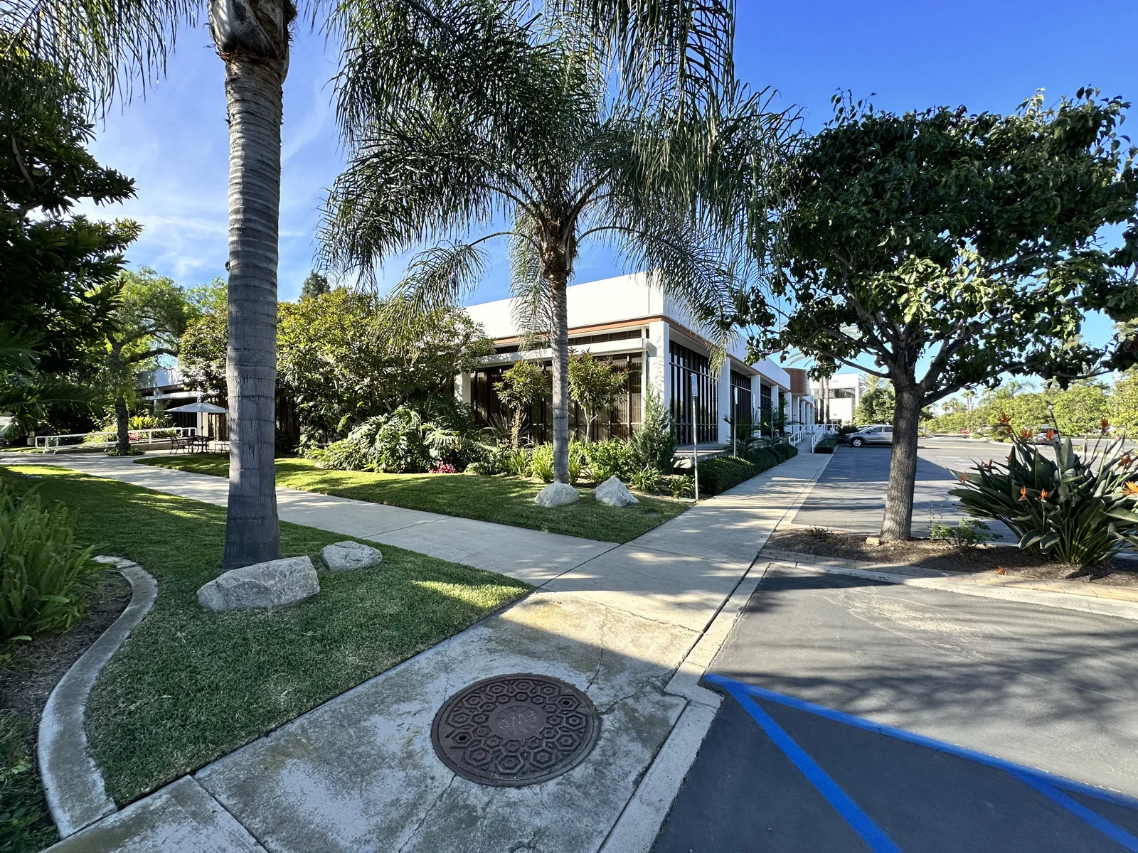 Anaheim Palms Corporate Center — Lease in Anaheim, CA, photo 2 of 2