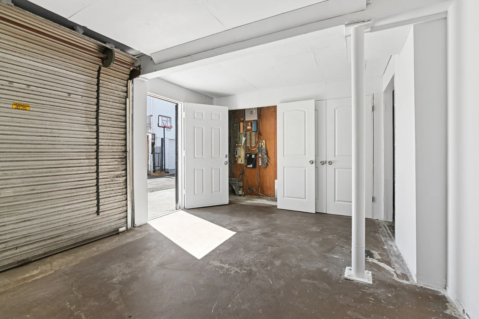 1328 N Highland — Lease in Los Angeles, CA, photo 4 of 5