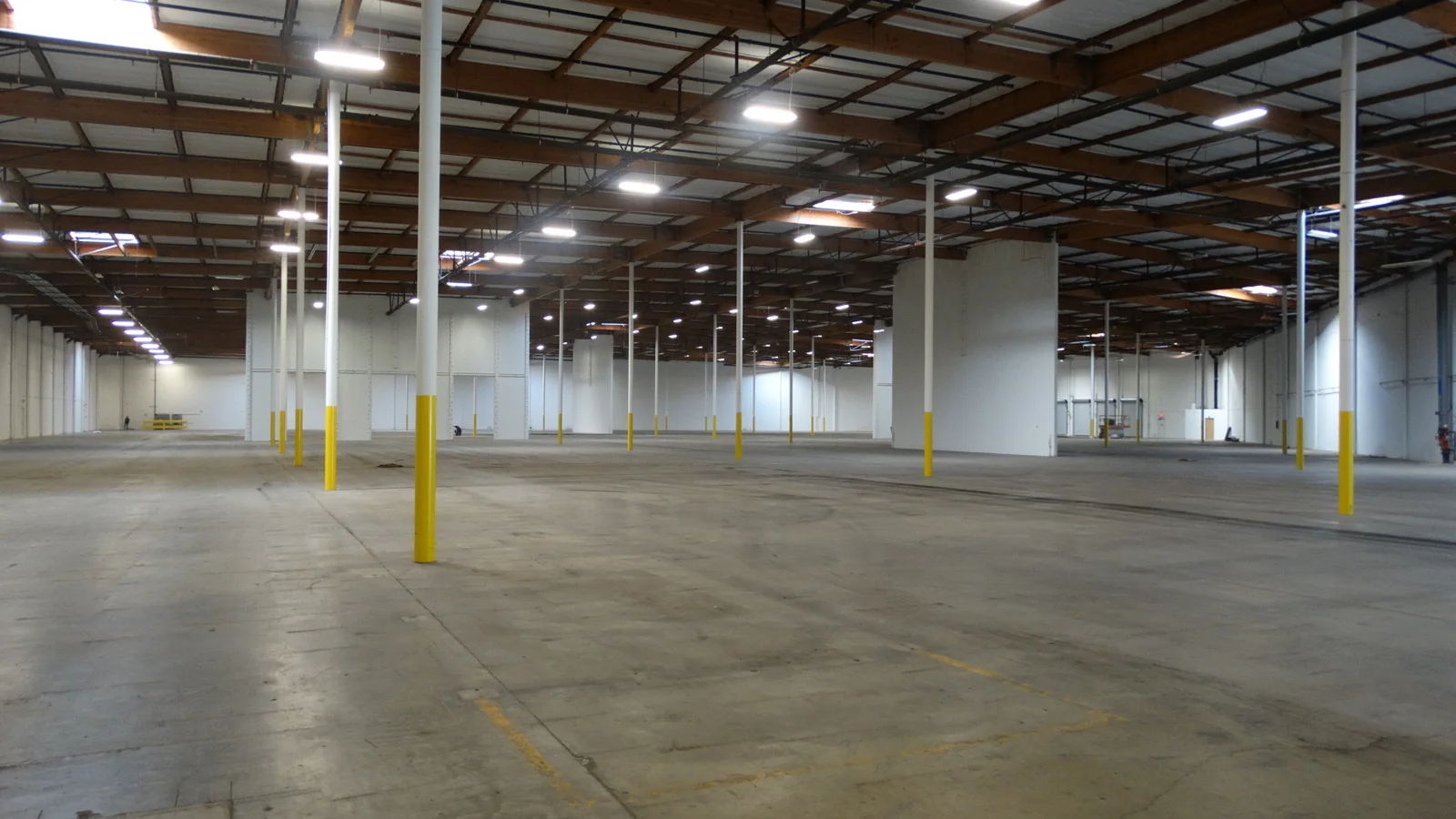 Industrial in Los Angeles, CA — Lease in Los Angeles, CA, photo 5 of 6