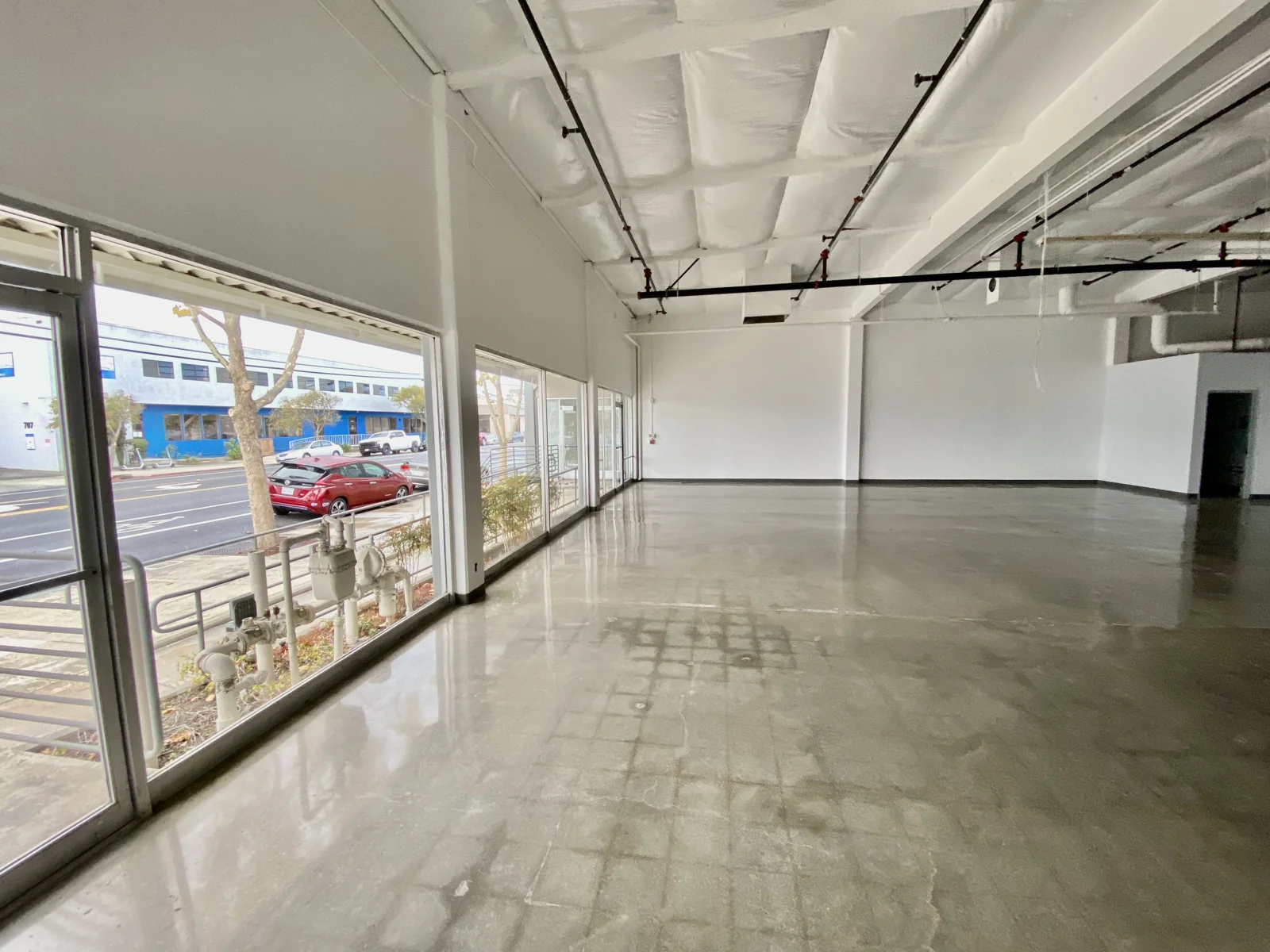 Industrial in Redwood City, CA — Lease in Redwood City, CA, photo 2 of 8