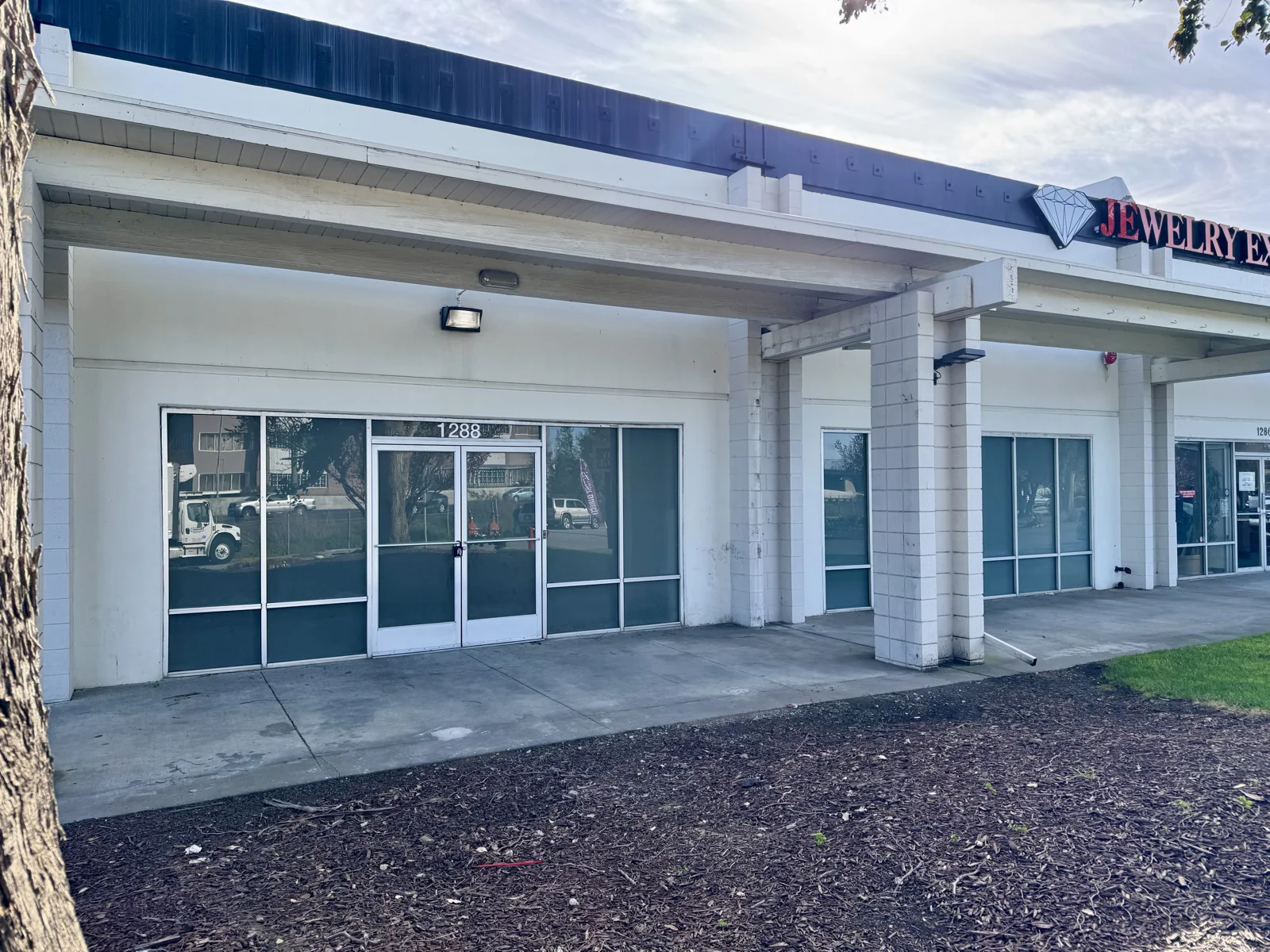 Industrial in Redwood City, CA — Lease in Redwood City, CA, photo 6 of 8
