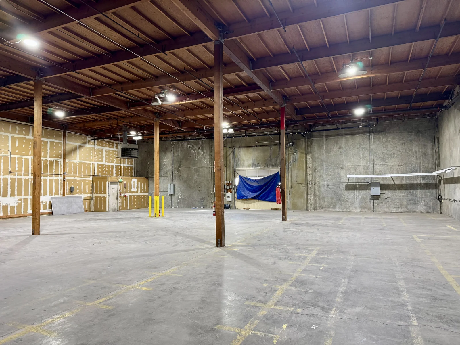 Industrial in Redwood City, CA — Lease in Redwood City, CA, photo 7 of 8