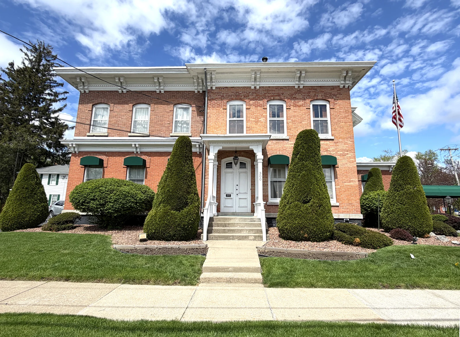 Maurer Funeral Home — Sale in Liverpool, NY, photo 1 of 8
