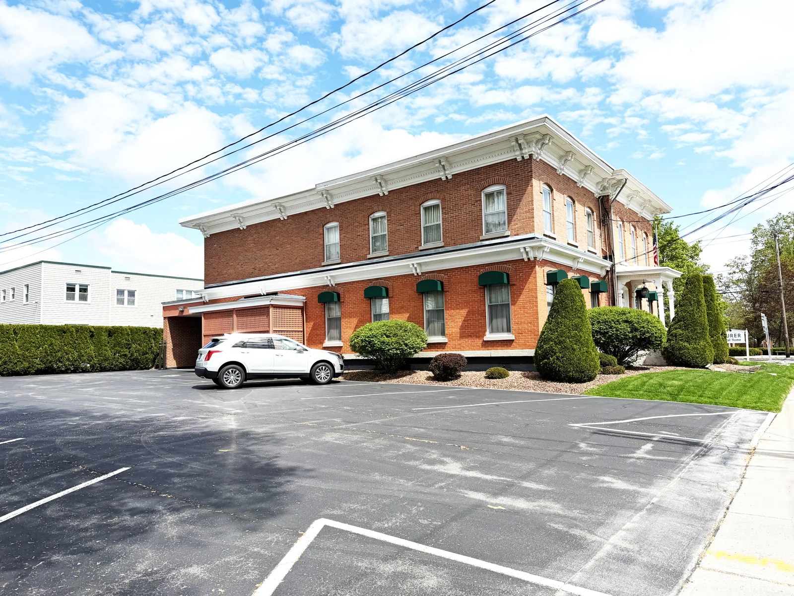 Maurer Funeral Home — Sale in Liverpool, NY, photo 2 of 8