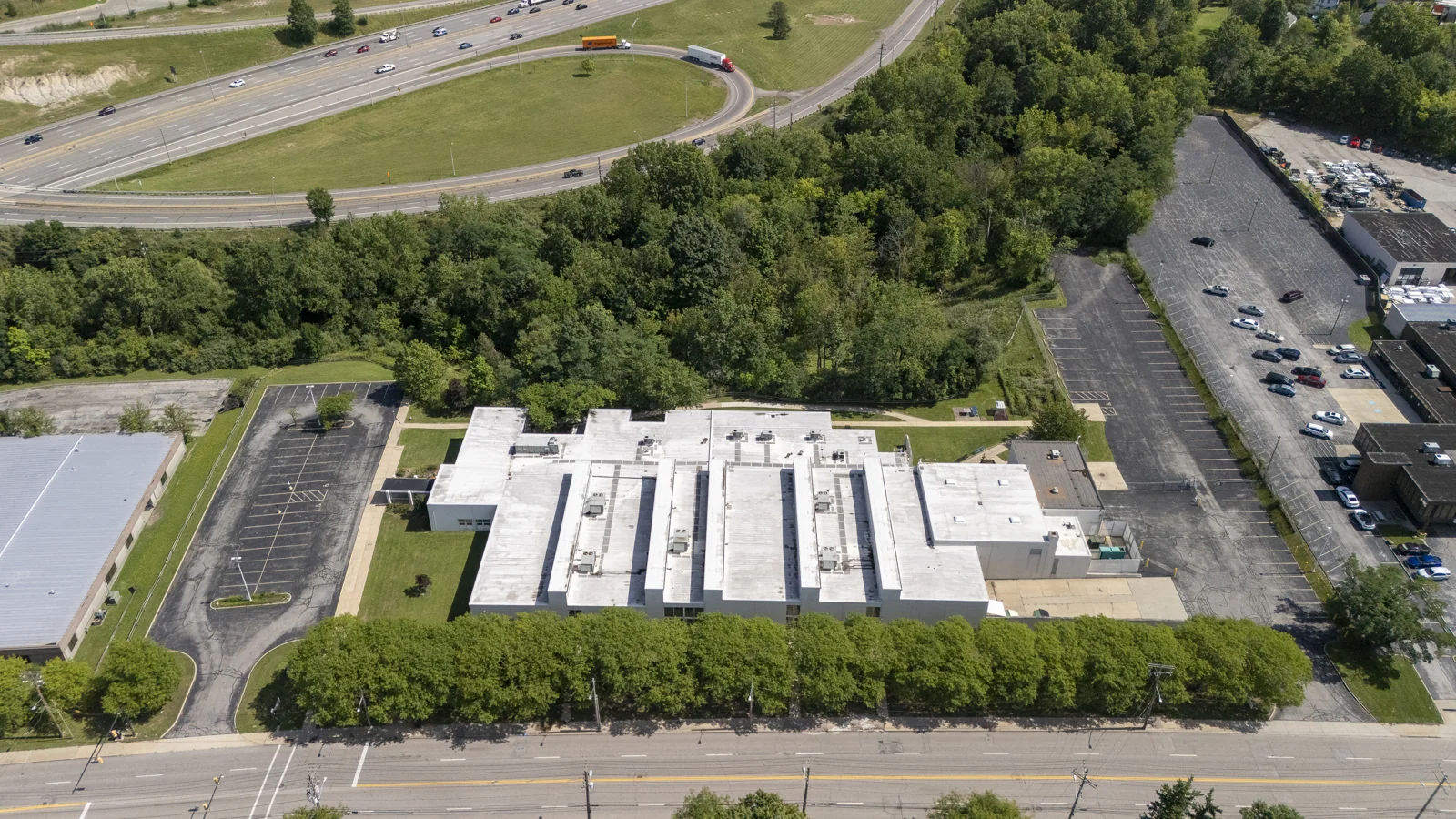 FlexIndustrial in Maple Heights, OH — Sale in Maple Heights, OH, photo 4 of 8