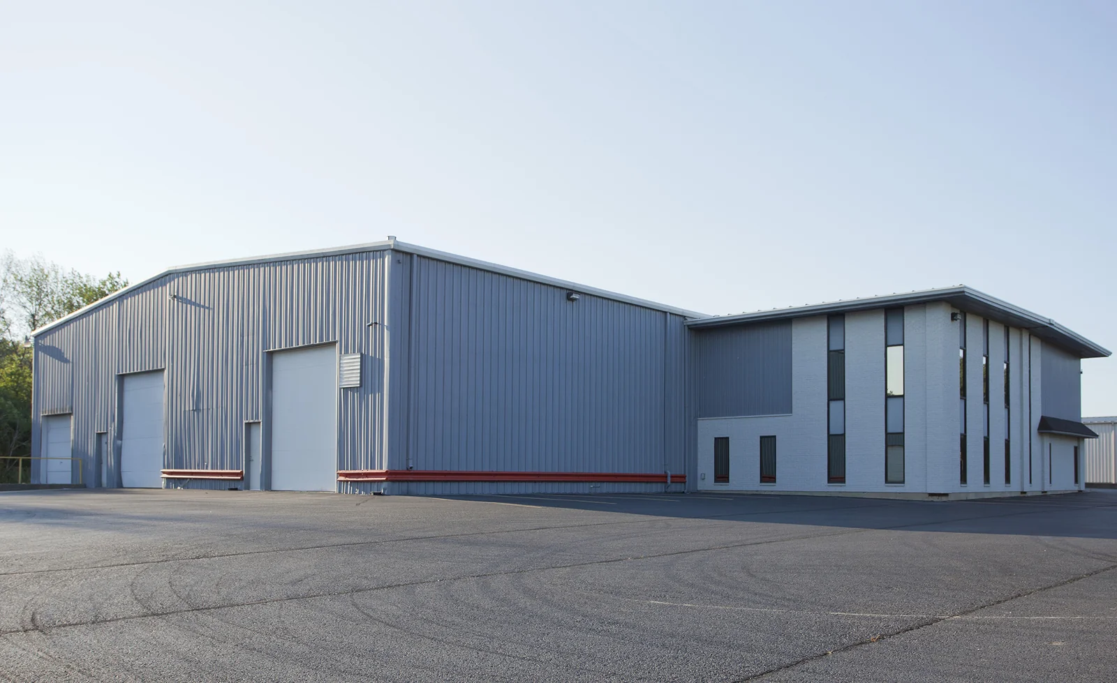 Industrial in Montgomery, IL — Sale in Montgomery, IL, photo 4 of 5