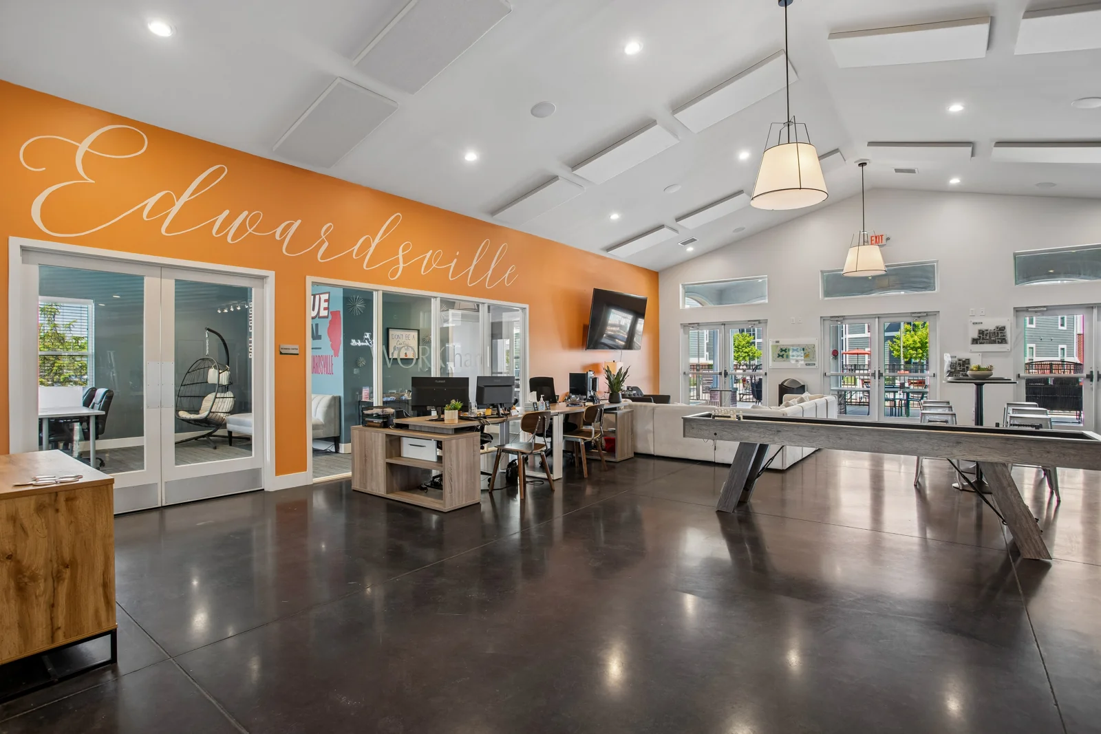 The Social Edwardsville — Sale in Edwardsville, IL, photo 2 of 8