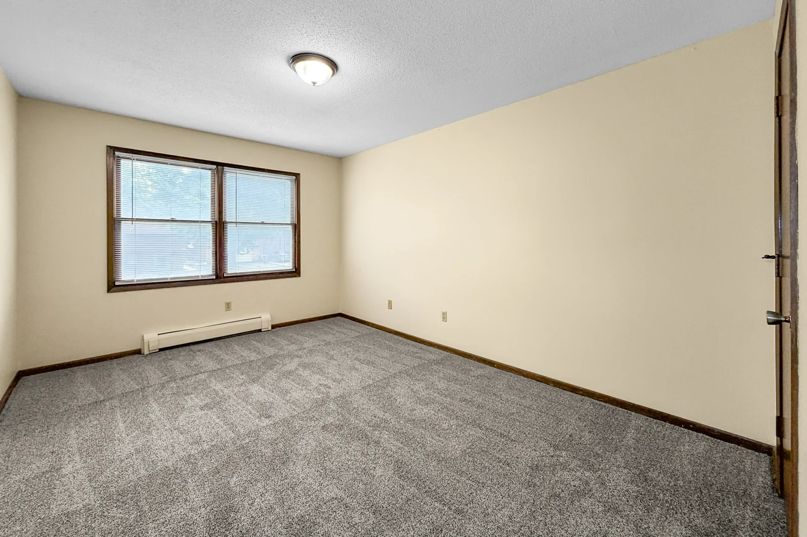 Northtown Apartments — Sale in Des Moines, IA, photo 6 of 8