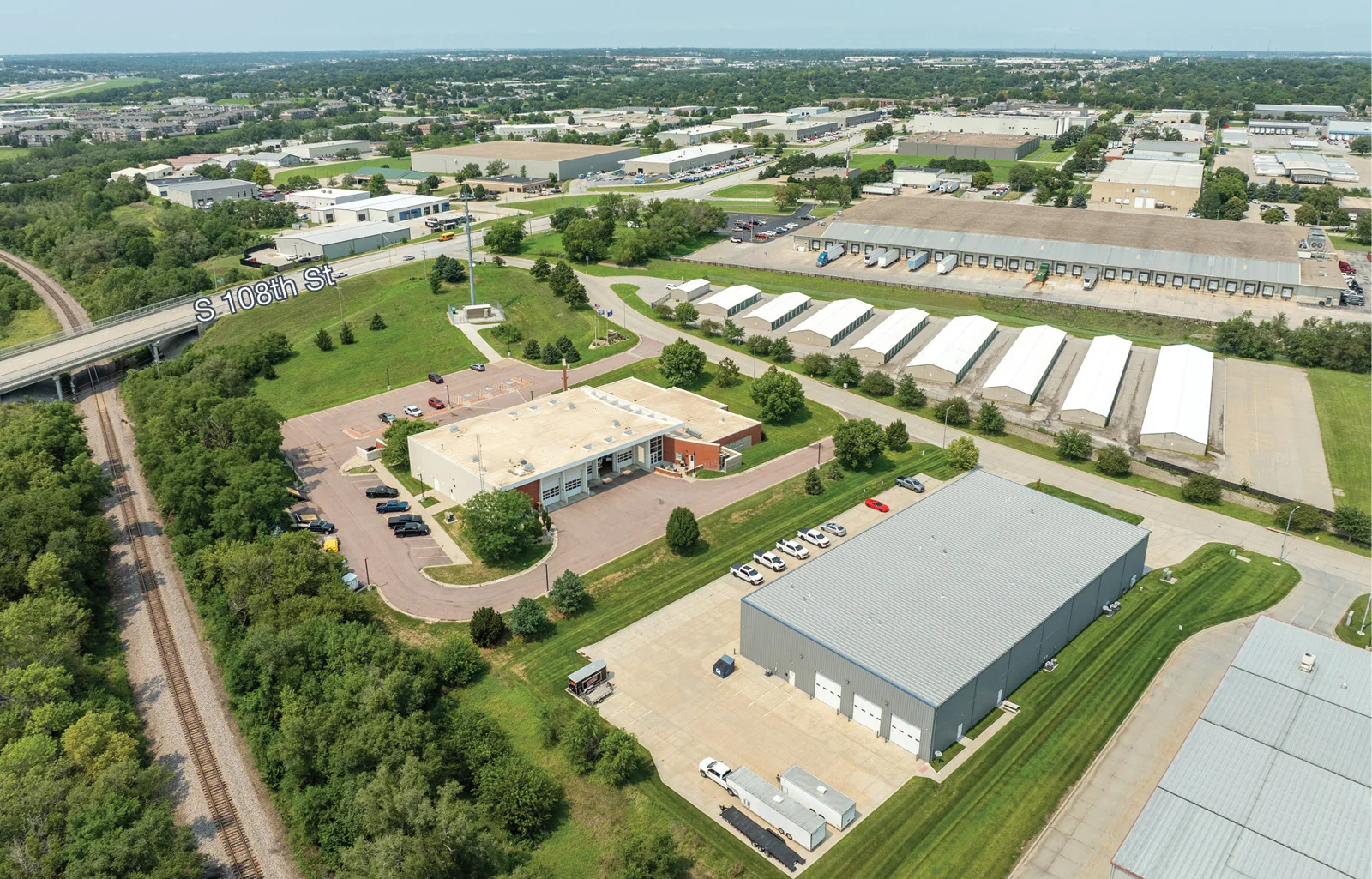 FlexIndustrial in La Vista, NE — Sale in La Vista, NE, photo 3 of 8
