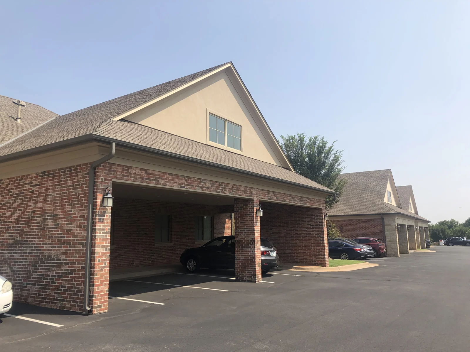 Office in Oklahoma City, OK — Sale in Oklahoma City, OK, photo 2 of 5
