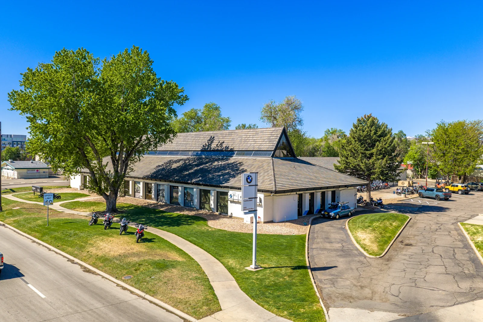 1435 Wadsworth Boulevard, Lakewood, Colorado — Sale in Lakewood, CO, photo 2 of 8