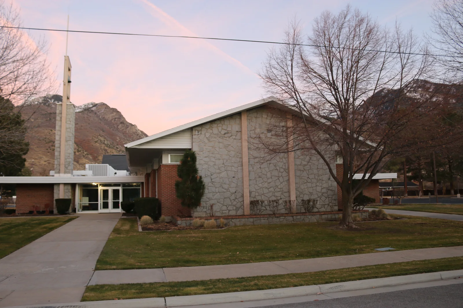 9575 S 3100 E — Sale in Sandy, UT, photo 5 of 6