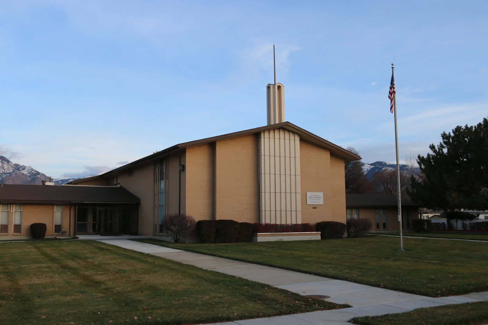 8825 S Monroe St — Sale in Sandy, UT, photo 4 of 7