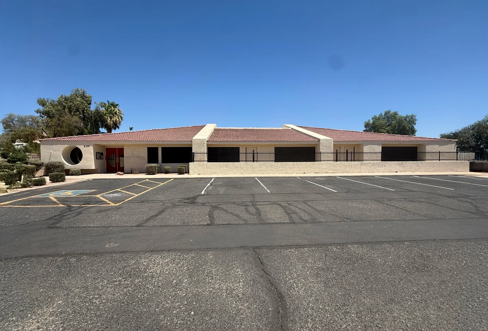 Retail in Phoenix, AZ — Sale in Phoenix, AZ, photo 1 of 3
